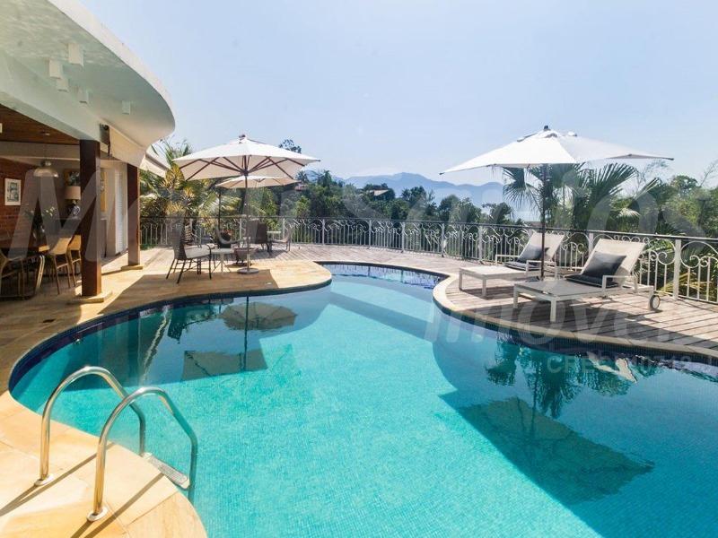 Casa alto padrão à venda com belíssima vista mar!