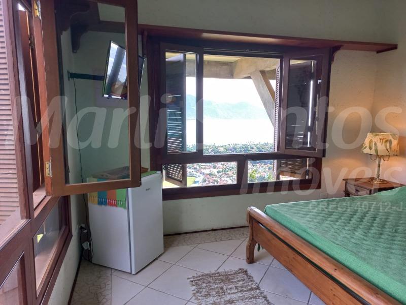 CASA/SOBRADO À VENDA COM ESPETACULAR VISTA PARA O MAR, ÁREA GOURMET COM PISCINA E CHURRASQUEIRA; 5 SUÍTES; ITAGUASSU, ILHABELA.