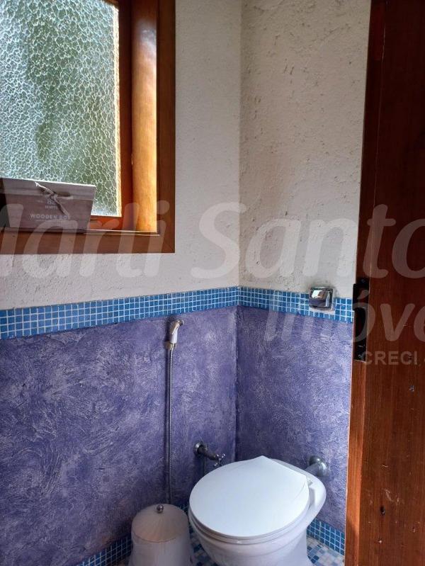 CASA/SOBRADO À VENDA COM ESPETACULAR VISTA PARA O MAR, ÁREA GOURMET COM PISCINA E CHURRASQUEIRA; 5 SUÍTES; ITAGUASSU, ILHABELA.