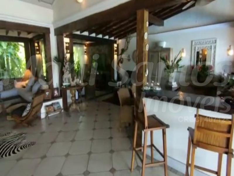 Belíssima casa na costeira à venda em ilhabela!