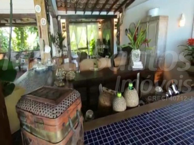 Belíssima casa na costeira à venda em ilhabela!