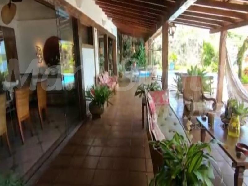 Belíssima casa na costeira à venda em ilhabela!