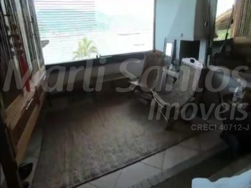 Belíssima casa na costeira à venda em ilhabela!