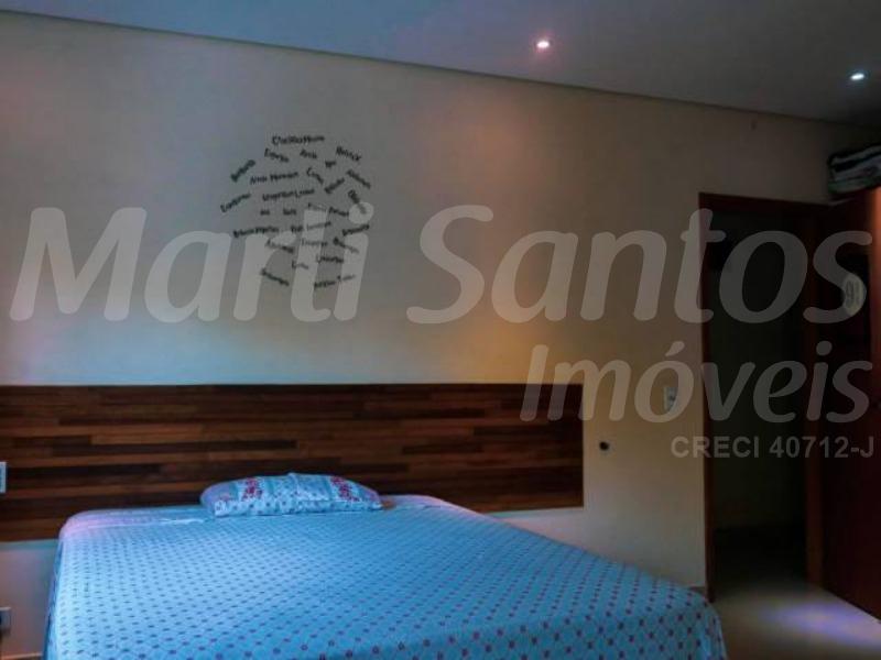 Casa nova em terreno amplo em ilhabela à venda, agende sua visita!