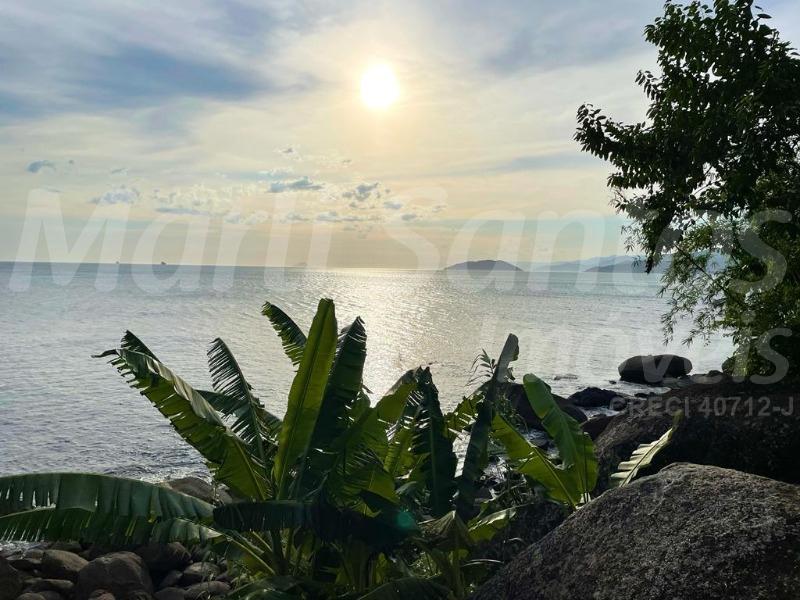 Duas casas na costeira de ilhabela, maravilhoso pôr do sol, 