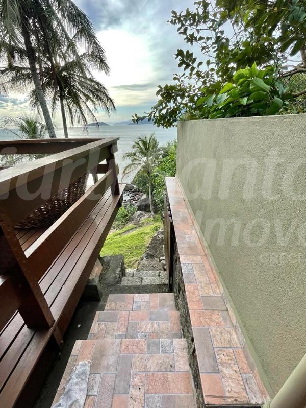 Duas casas na costeira de ilhabela, maravilhoso pôr do sol, confira!