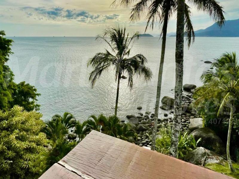 Duas casas na costeira de ilhabela, maravilhoso pôr do sol, confira!