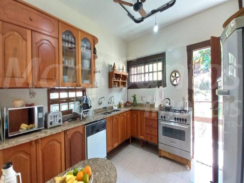 Casa à venda com escritura definitiva com opção de financiam