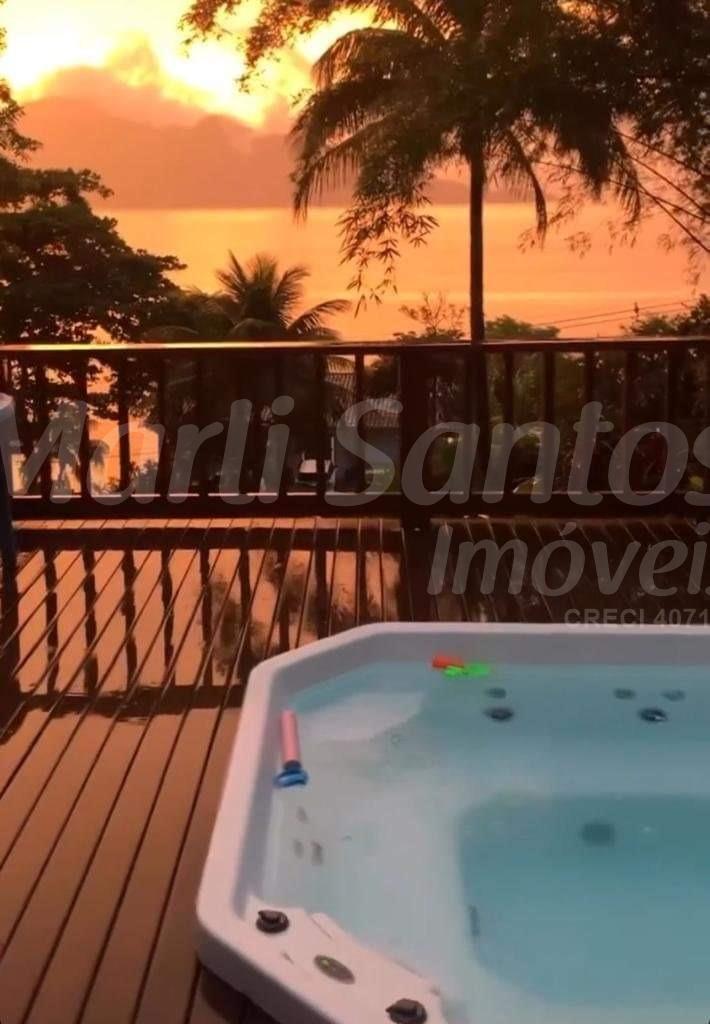 Casa rústica charmosa; vista para o mar; jacuzzi; norte da ilhabela.