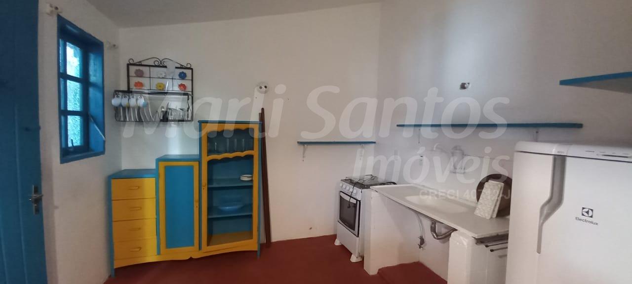 CASA TÉRREA EM ÓTIMA LOCALIZAÇÃO, PRÓXIMA A COMÉRCIOS!