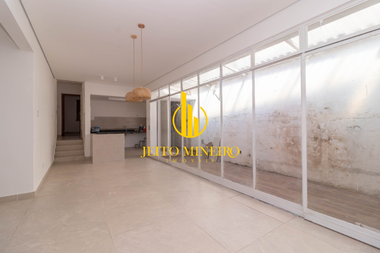 CASA RESIDENCIAL em BELO HORIZONTE - MG, SANTO ANTÔNIO