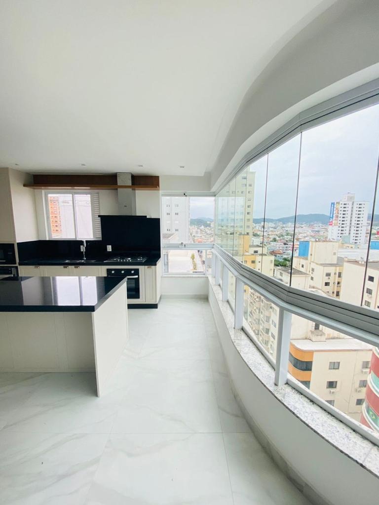 Apartamento, 3 quartos, 120 m² - Foto 1
