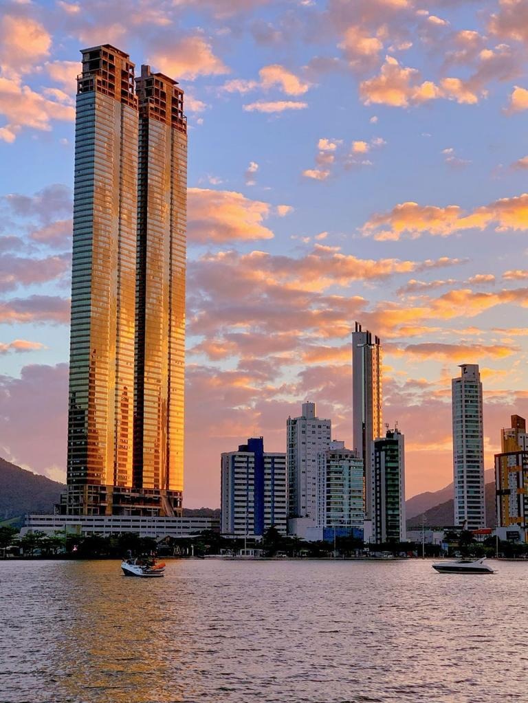 Apartamento, 4 quartos, 265 m² - Foto 1