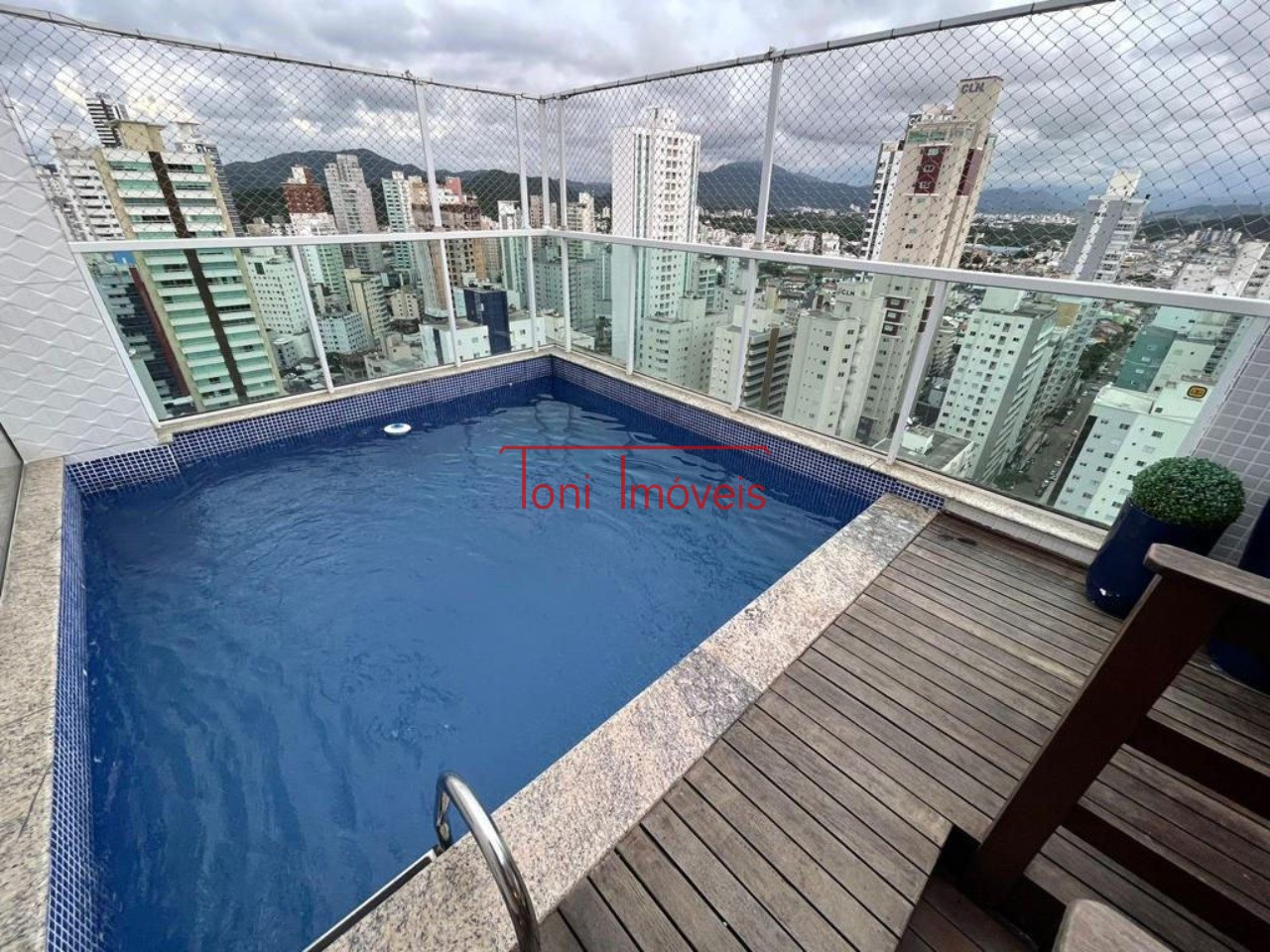 Apartamento, 4 quartos, 225 m² - Foto 1