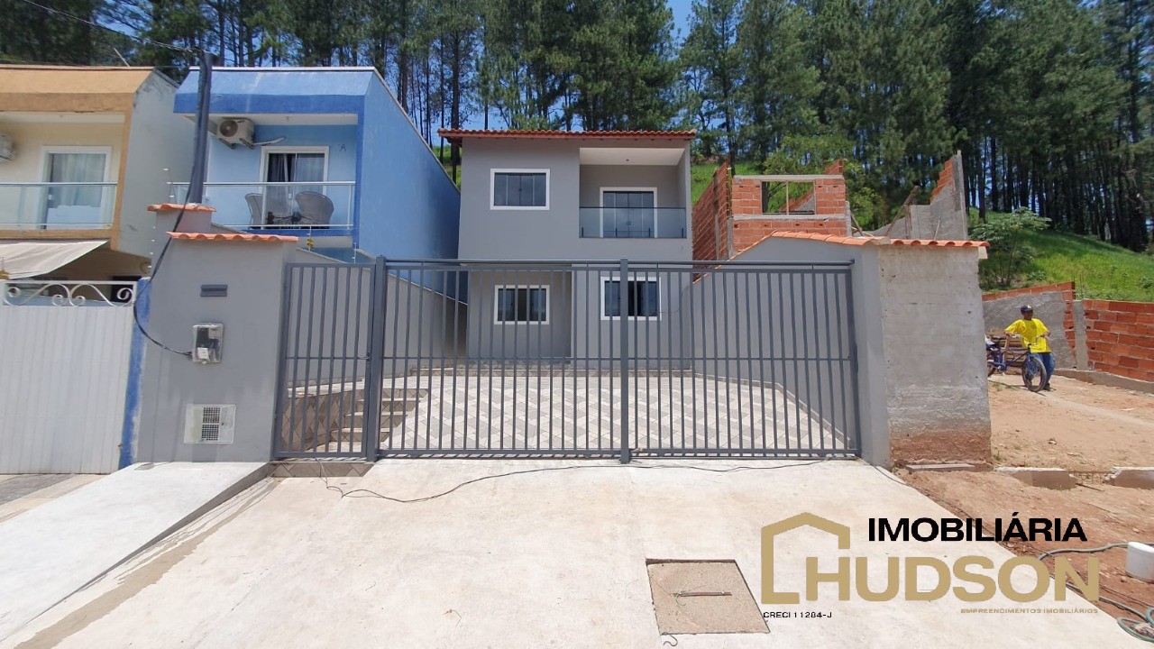 Casa, 3 quartos, 131 m² - Foto 1