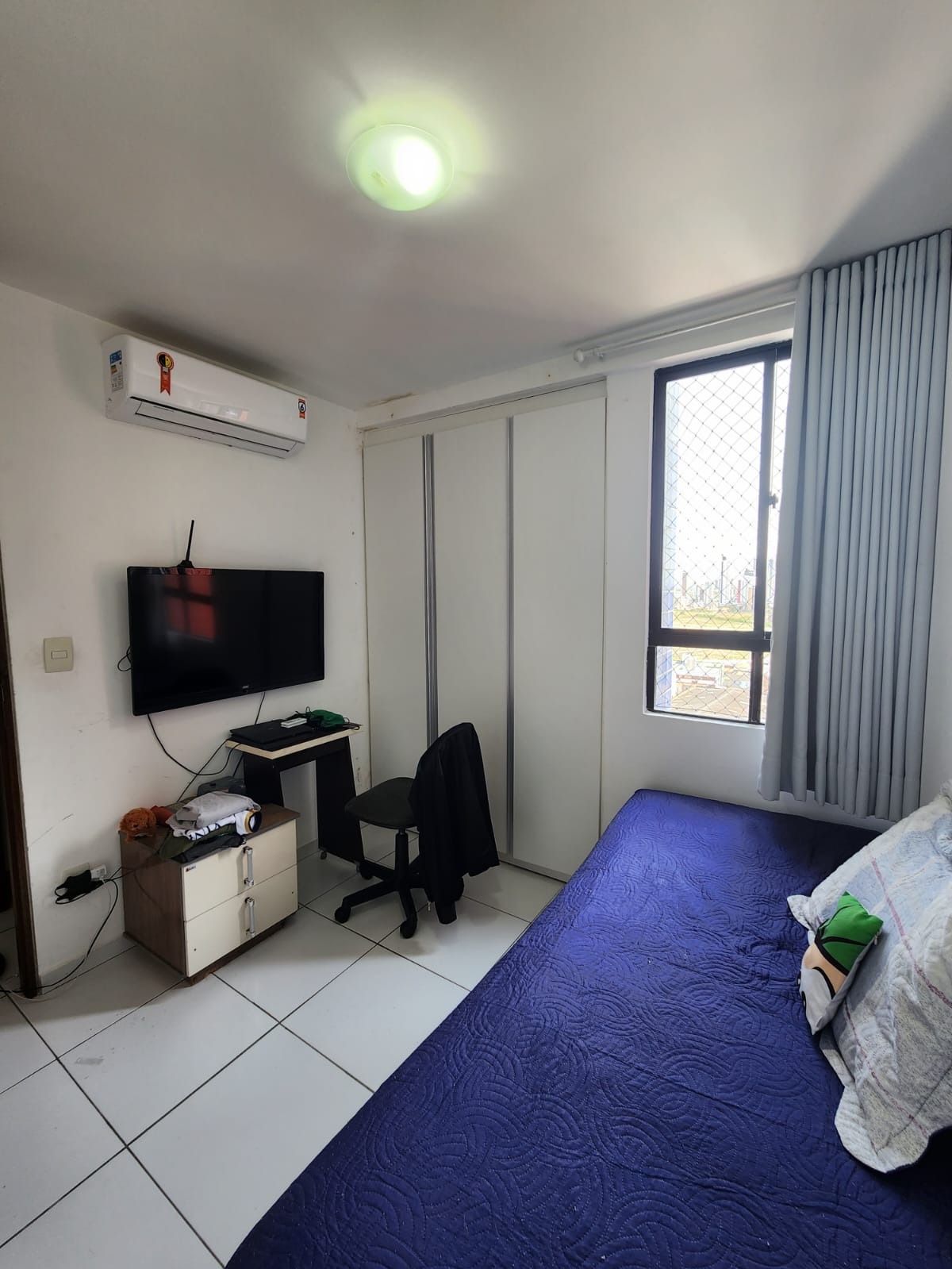 Excelente Apartamento de 03 quartos, sendo 01 suíte, 02 vagas de garagem, próximo do mar