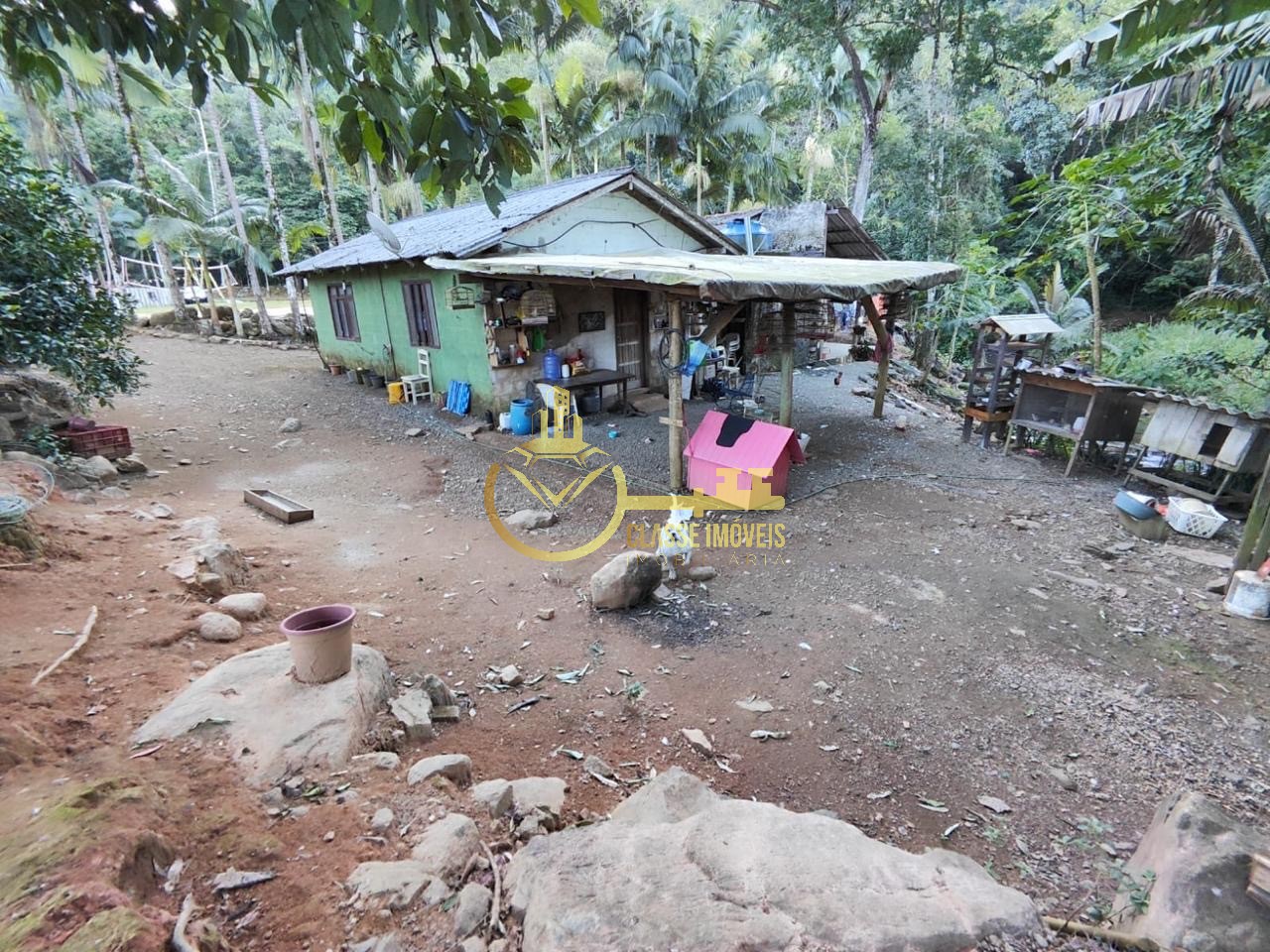 Chácara à venda em Luiz Alves-SC, bairro Garuva: 2 quartos, 1 sala, 1 banheiro, 300,00 m² de área.