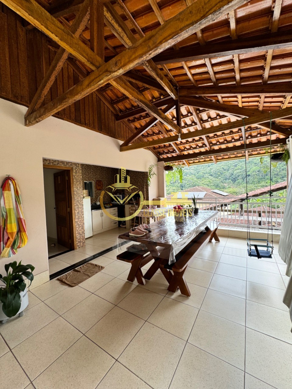 Excelente oportunidade: Casa comercial à venda em Luiz Alves-SC, bairro Garuva, 1 quarto, 1 suíte, 1 sala, 250m².