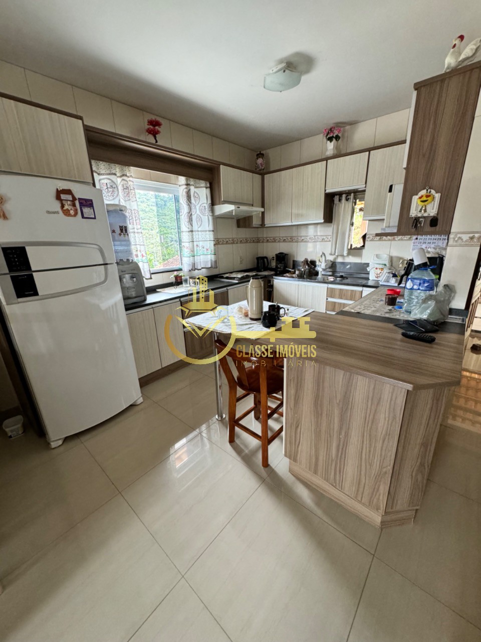 Excelente oportunidade: Casa comercial à venda em Luiz Alves-SC, bairro Garuva, 1 quarto, 1 suíte, 1 sala, 250m².