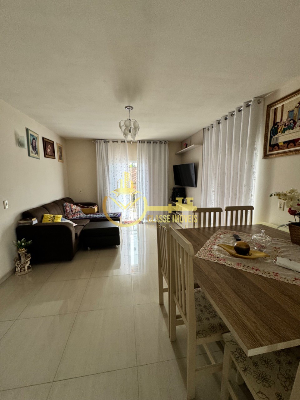 Excelente oportunidade: Casa comercial à venda em Luiz Alves-SC, bairro Garuva, 1 quarto, 1 suíte, 1 sala, 250m².