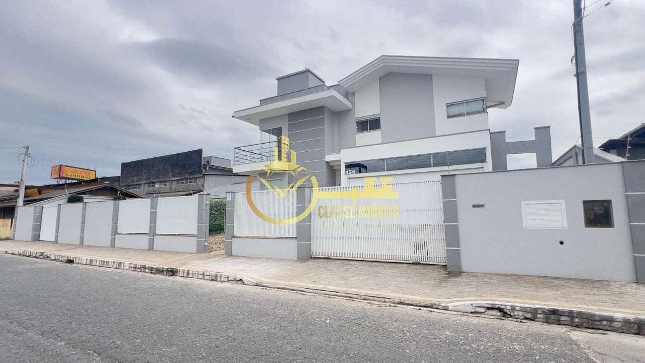 Casa residencial em itajaí - sc, salseiros