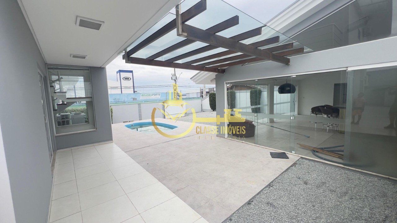Casa residencial em itajaí - sc, salseiros