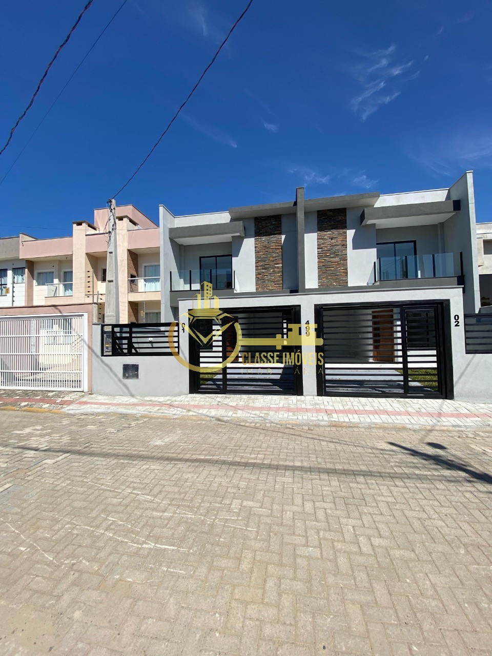 Sobrado à venda em balneário piçarras-sc, itacolumi: 2 quart - foto 2