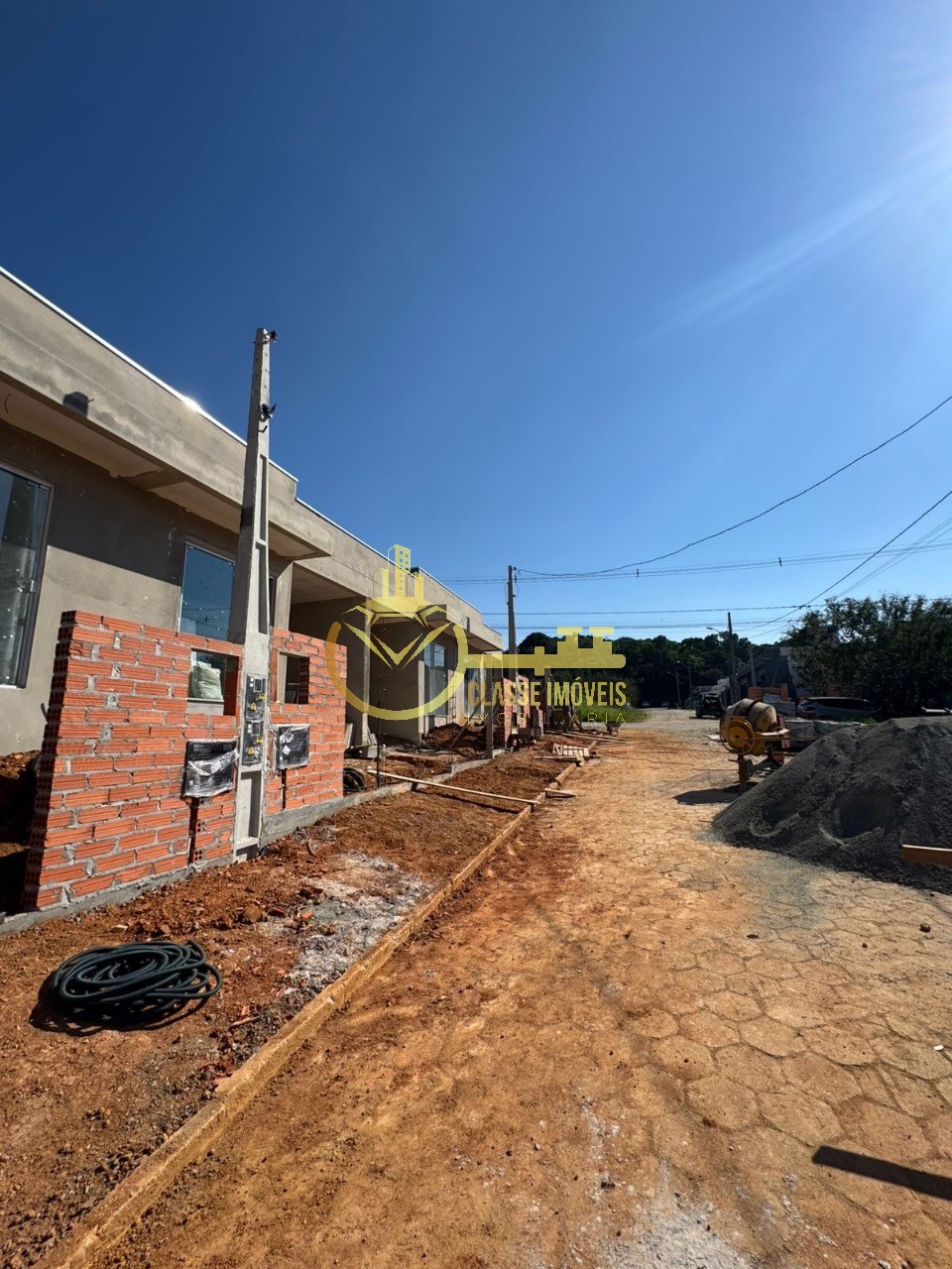 Geminado à venda em Penha-SC, bairro Nossa Senhora de Fátima! 2 quartos, 1 suíte, 1 sala, 1 banheiro, 1 vaga, 100m².