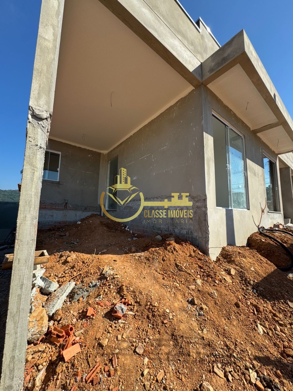 Geminado à venda em Penha-SC, bairro Nossa Senhora de Fátima! 2 quartos, 1 suíte, 1 sala, 1 banheiro, 1 vaga, 100m².