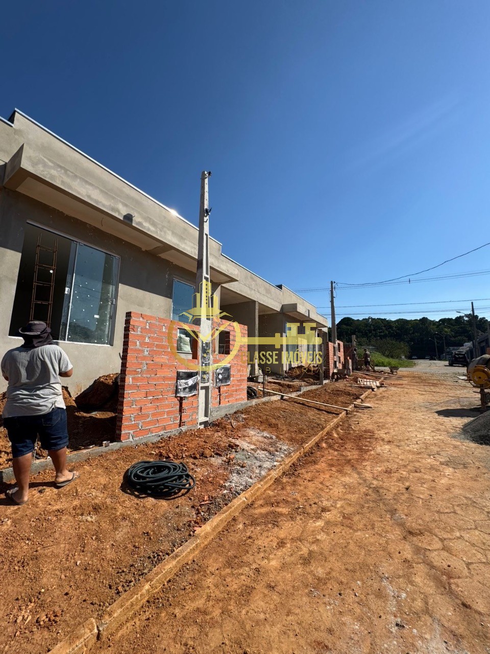 Geminado à venda em Penha-SC, bairro Nossa Senhora de Fátima! 2 quartos, 1 suíte, 1 sala, 1 banheiro, 1 vaga, 100m².