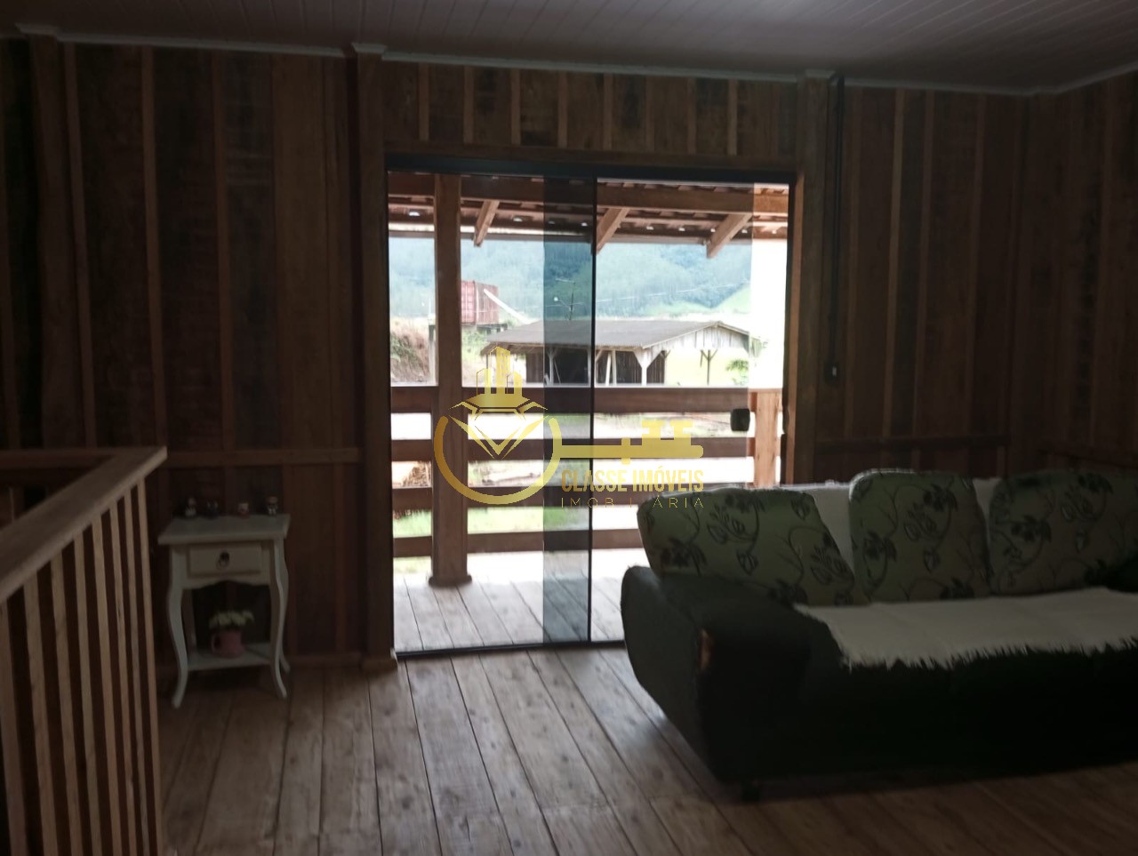 Fazenda à venda em Ilhota-SC, Bairro Baú, com 2 quartos, 2 salas, 1 banheiro e 180.000m² de área. Venha conferir!