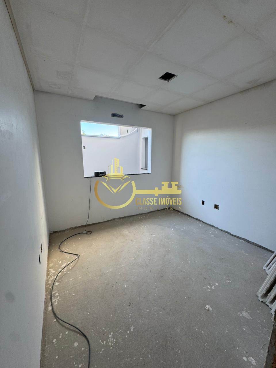 Apartamento à venda em Itajaí-SC, bairro Quilômetro 12 com 2 quartos, 1 suíte e 76m² de área. Venha conferir!
