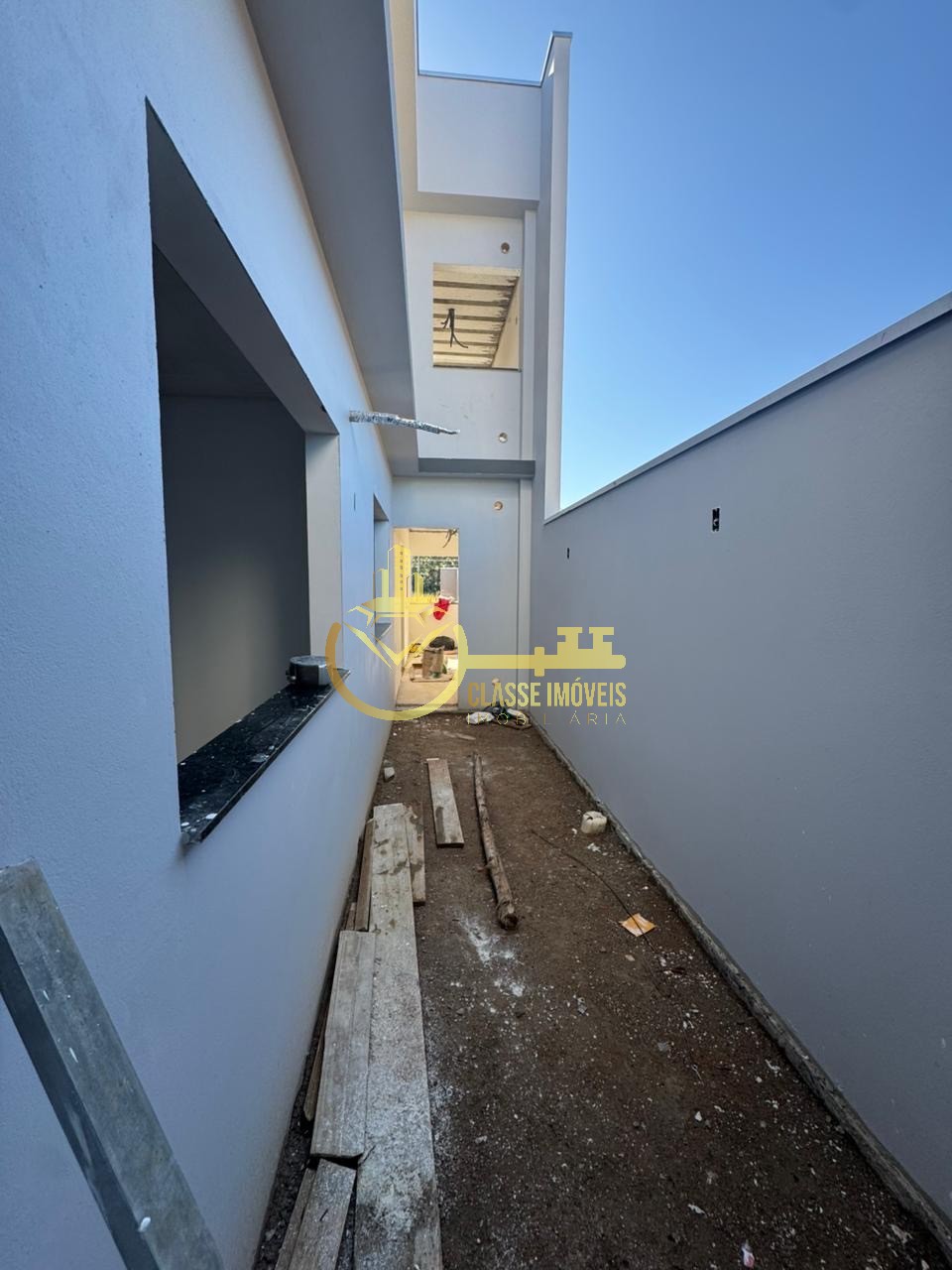 Apartamento à venda em Itajaí-SC, bairro Quilômetro 12 com 2 quartos, 1 suíte e 76m² de área. Venha conferir!