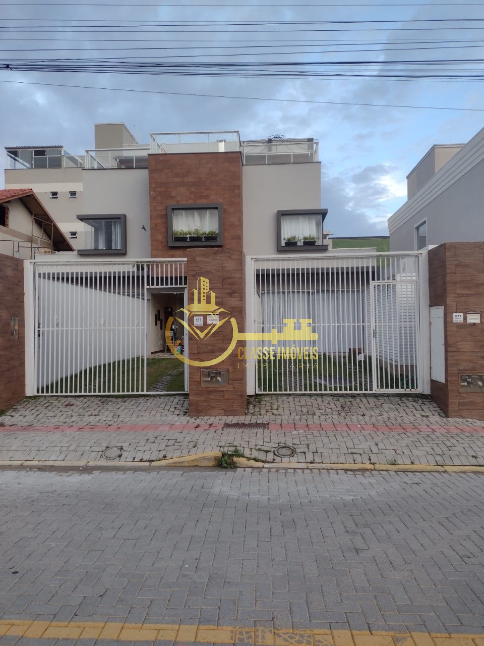 Imóvel de alto padrão à venda em bombinhas-sc, mariscal: sob