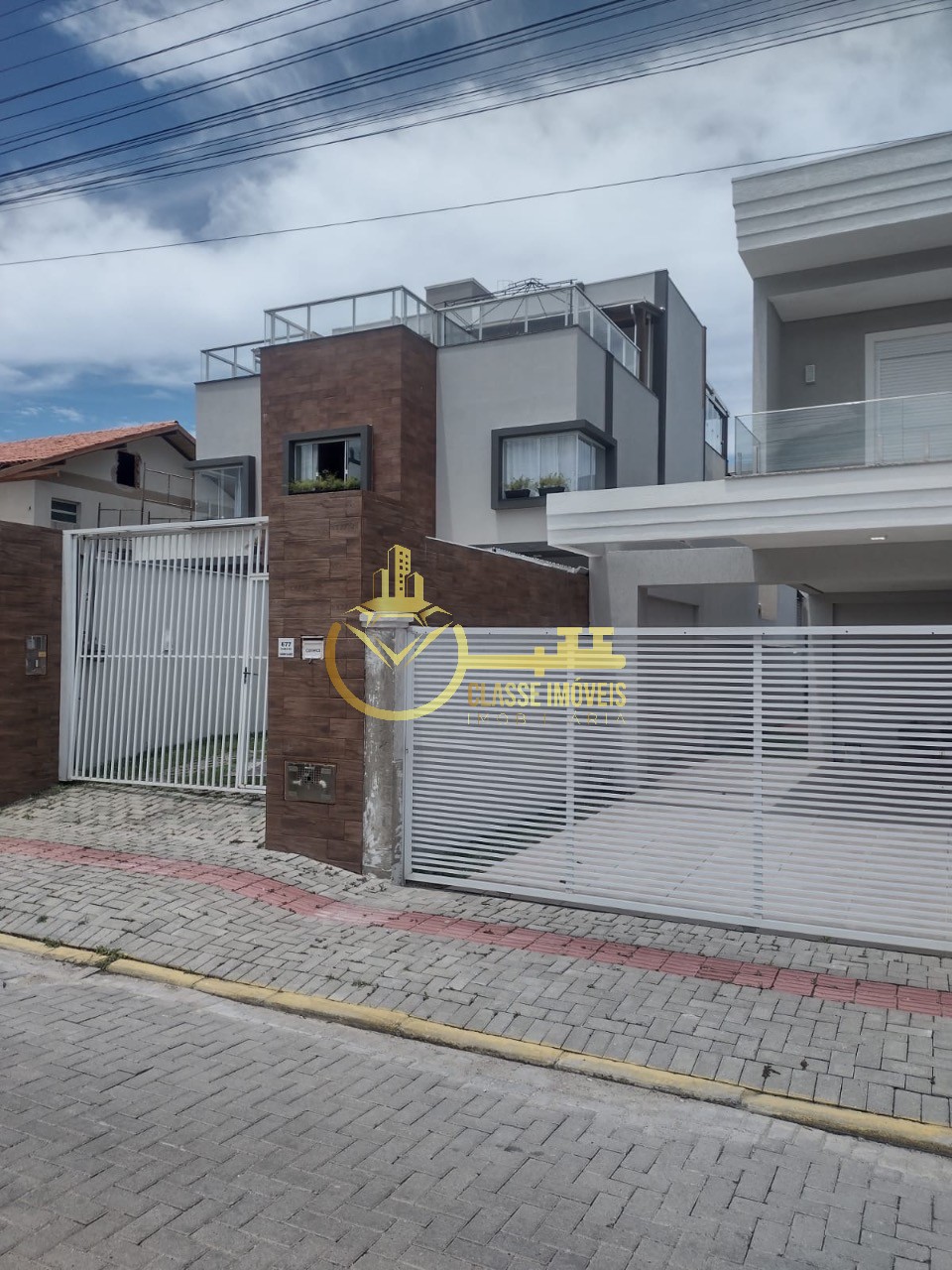 Imóvel de alto padrão à venda em bombinhas-sc, mariscal: sob