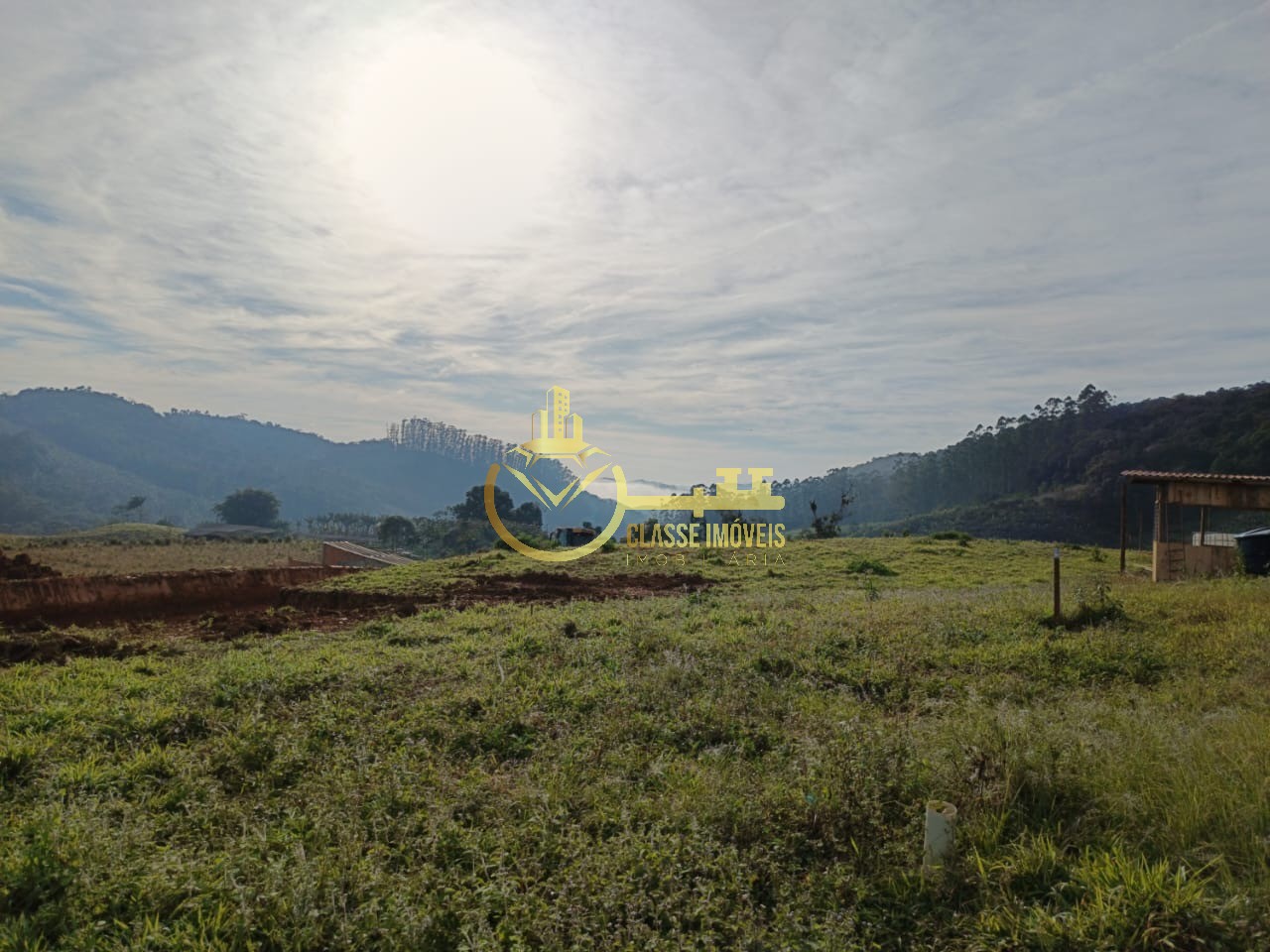 Excelente oportunidade de investimento em terreno de 1.000,00 m² à venda em Luiz Alves-SC, no bairro Braço Cumprido!