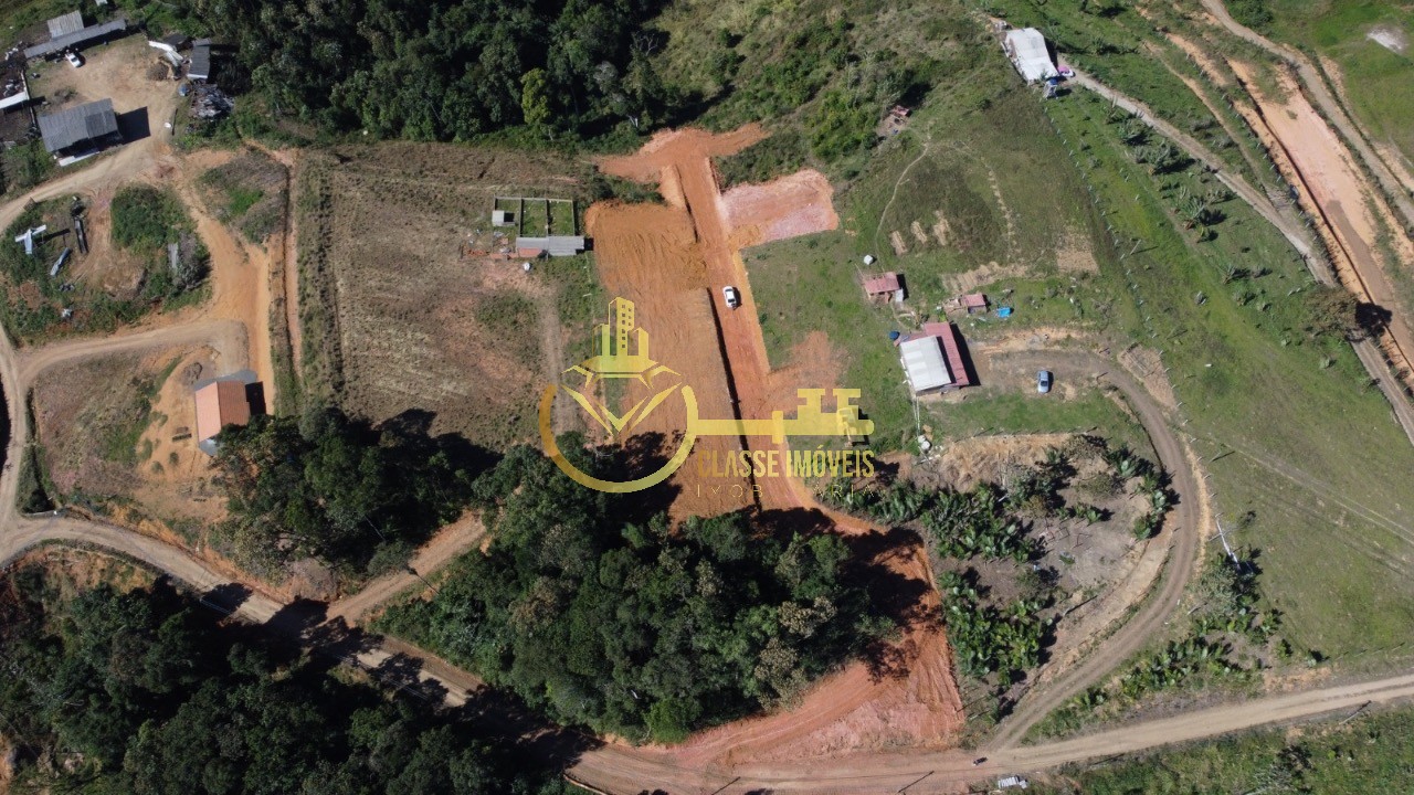 Excelente oportunidade de investimento em terreno de 1.000,00 m² à venda em Luiz Alves-SC, no bairro Braço Cumprido!