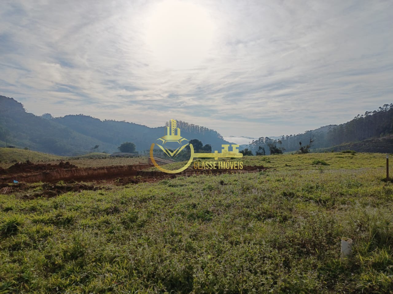 Excelente oportunidade de investimento em terreno de 1.000,00 m² à venda em Luiz Alves-SC, no bairro Braço Cumprido!
