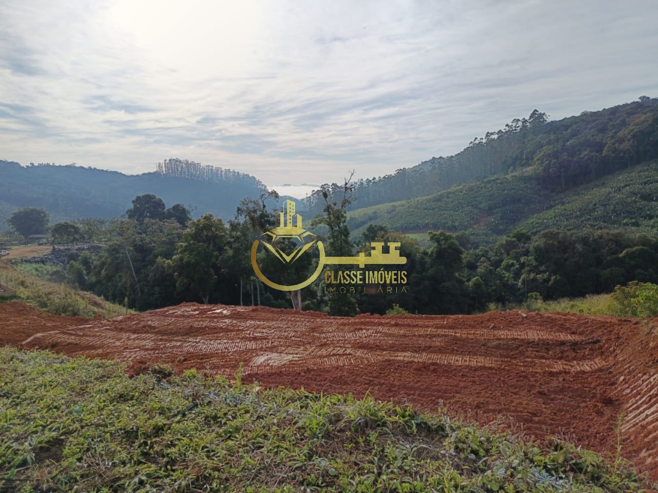 Excelente oportunidade de investimento em terreno de 1.000,00 m² à venda em Luiz Alves-SC, no bairro Braço Cumprido!