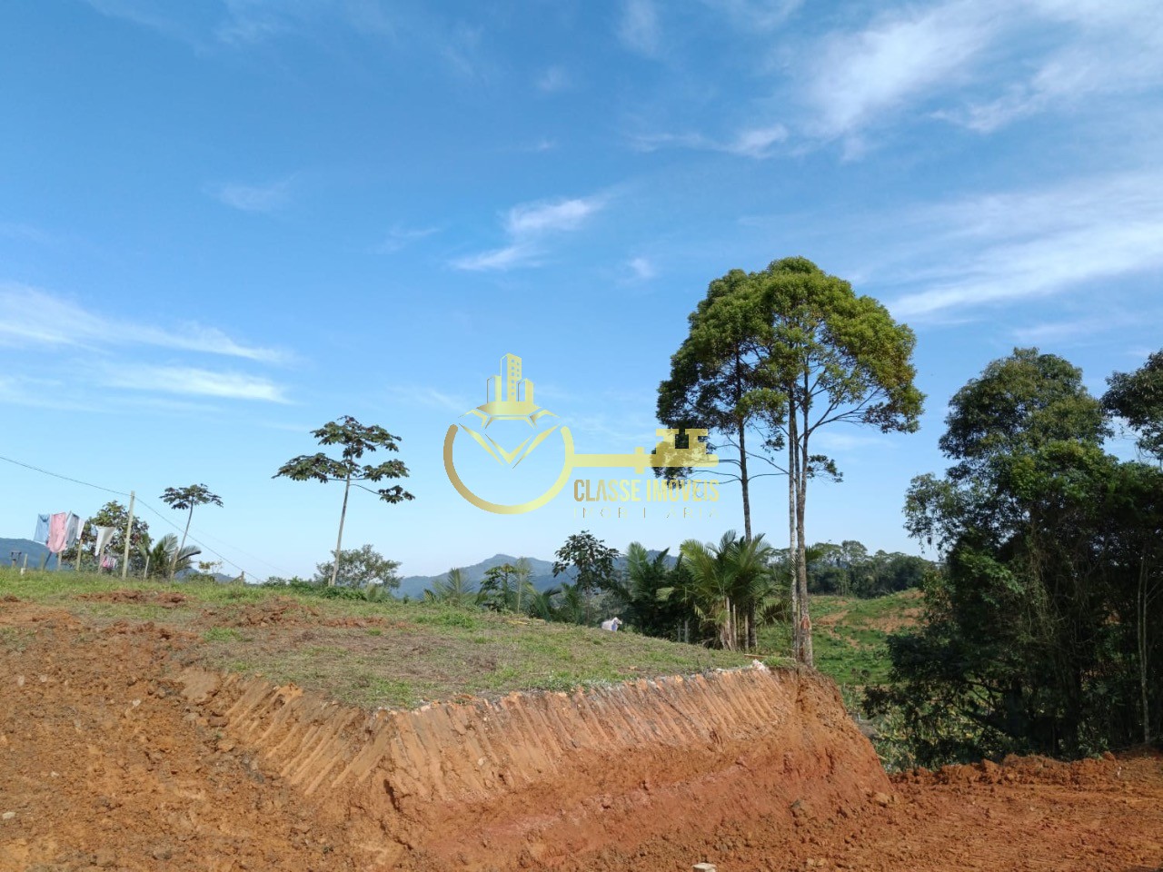 Excelente oportunidade de investimento em terreno de 1.000,00 m² à venda em Luiz Alves-SC, no bairro Braço Cumprido!
