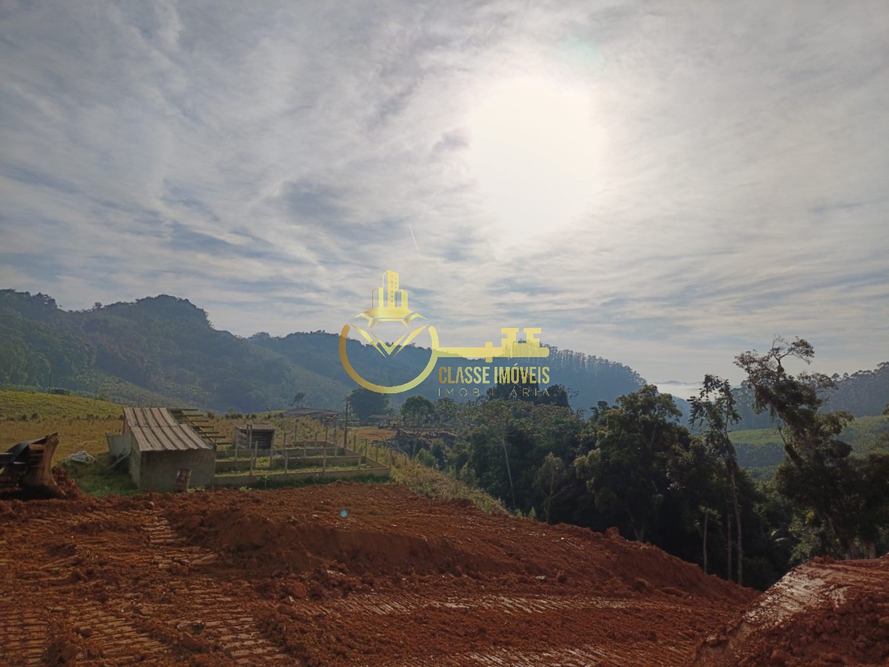 Excelente oportunidade de investimento em terreno de 1.000,00 m² à venda em Luiz Alves-SC, no bairro Braço Cumprido!