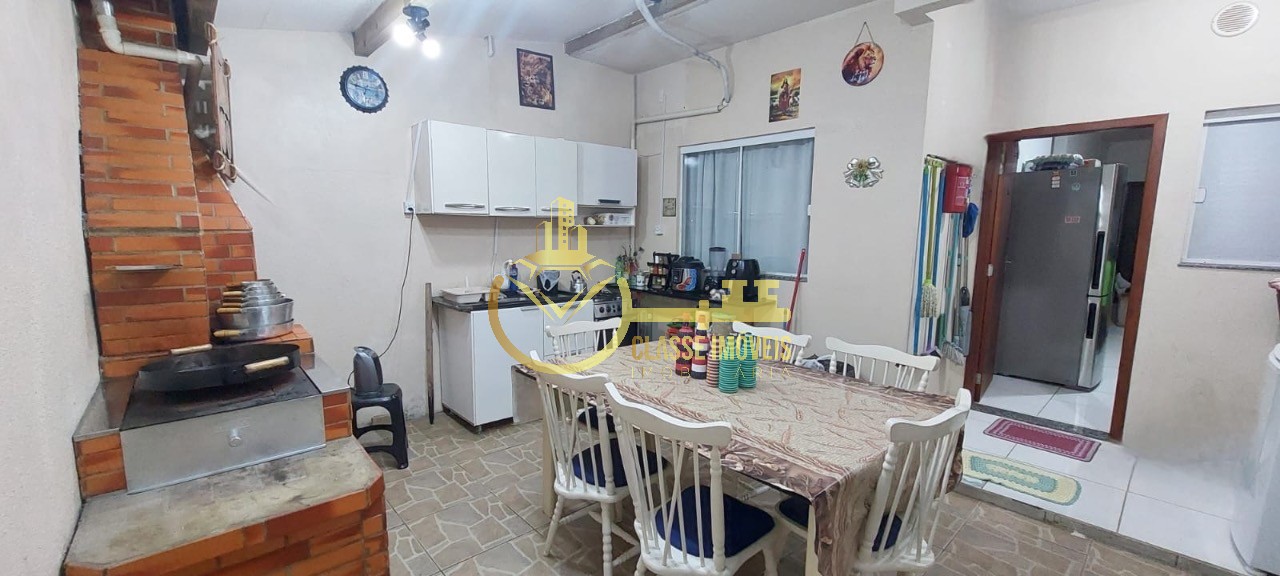 Oportunidade: Geminado à venda em Itajaí-SC, Espinheiros! 2 quartos, 1 sala, 1 banheiro, 1 vaga de garagem. Aproveite!