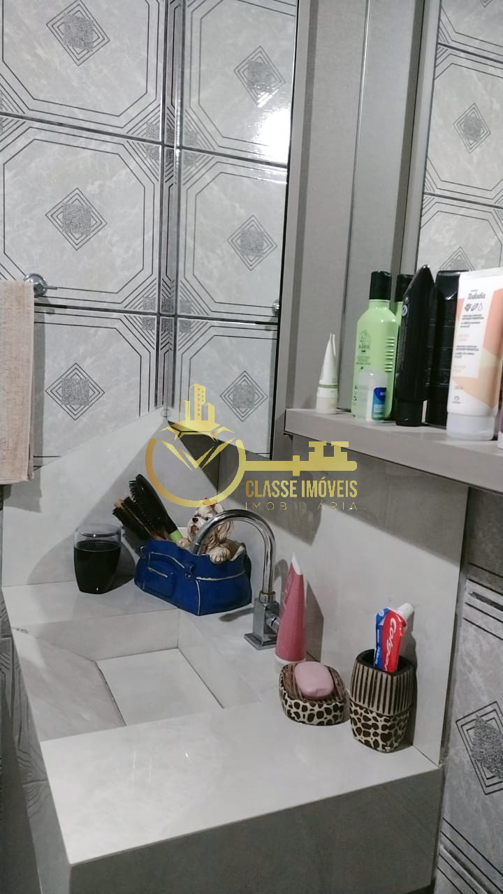 Chácara à venda em Ilhota-SC, bairro Alto Baú: 2 quartos, 1 sala, 1 banheiro, 1 vaga de garagem, 200m² de área. Aproveite!