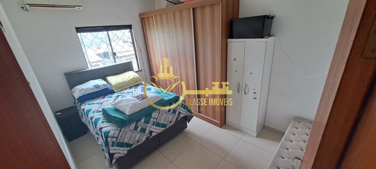 Geminado à venda em Itajaí-SC, bairro Espinheiros - 2 quartos, 1 banheiro, 1 vaga, 100m² de área. Imperdível!
