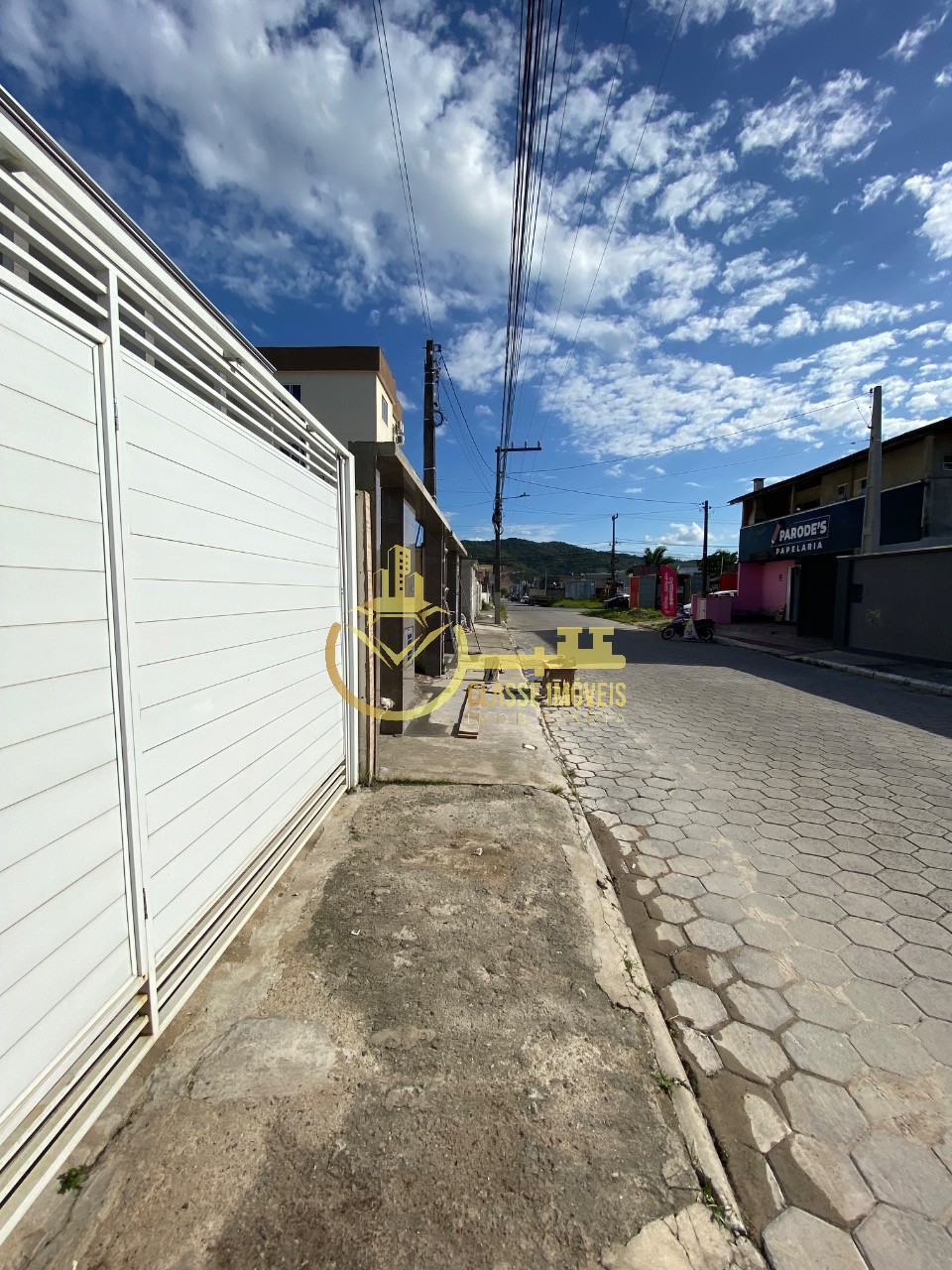 Oportunidade: Geminado à venda em Itajaí-SC, Espinheiros! 2 quartos, 1 sala, 1 banheiro, 1 vaga de garagem. Aproveite!