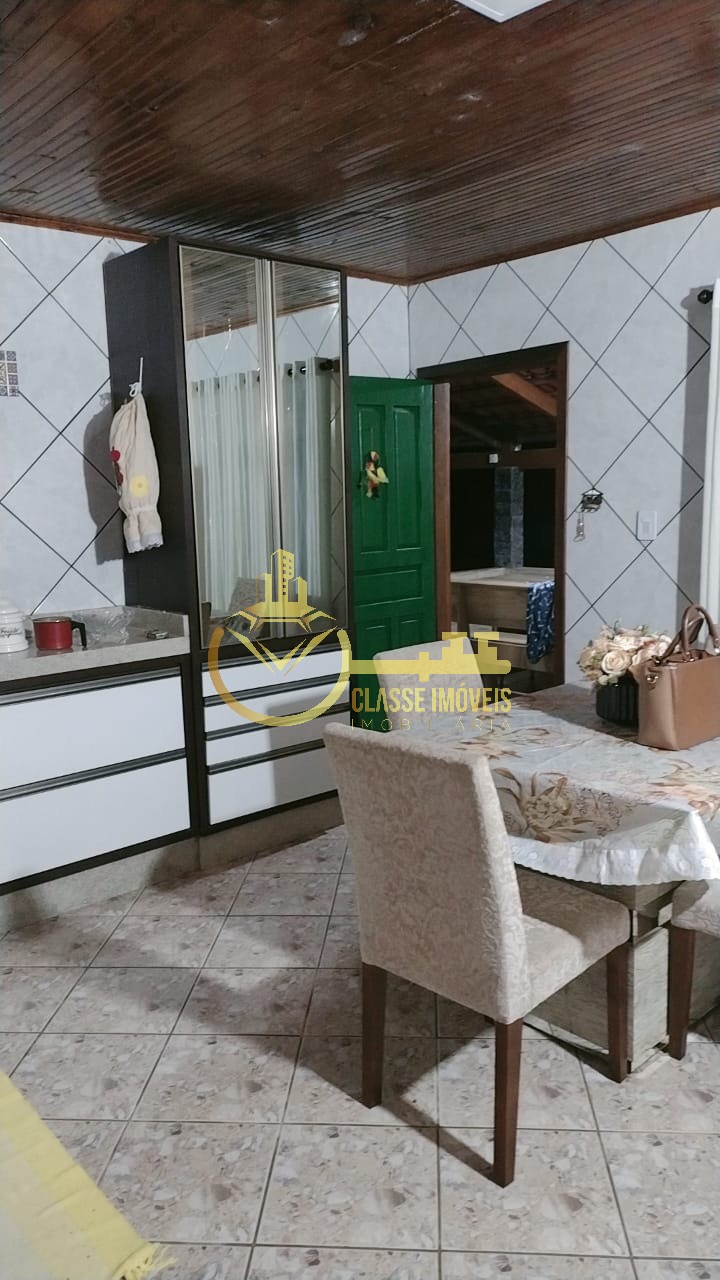 Chácara à venda em Ilhota-SC, bairro Alto Baú: 2 quartos, 1 sala, 1 banheiro, 1 vaga de garagem, 200m² de área. Aproveite!