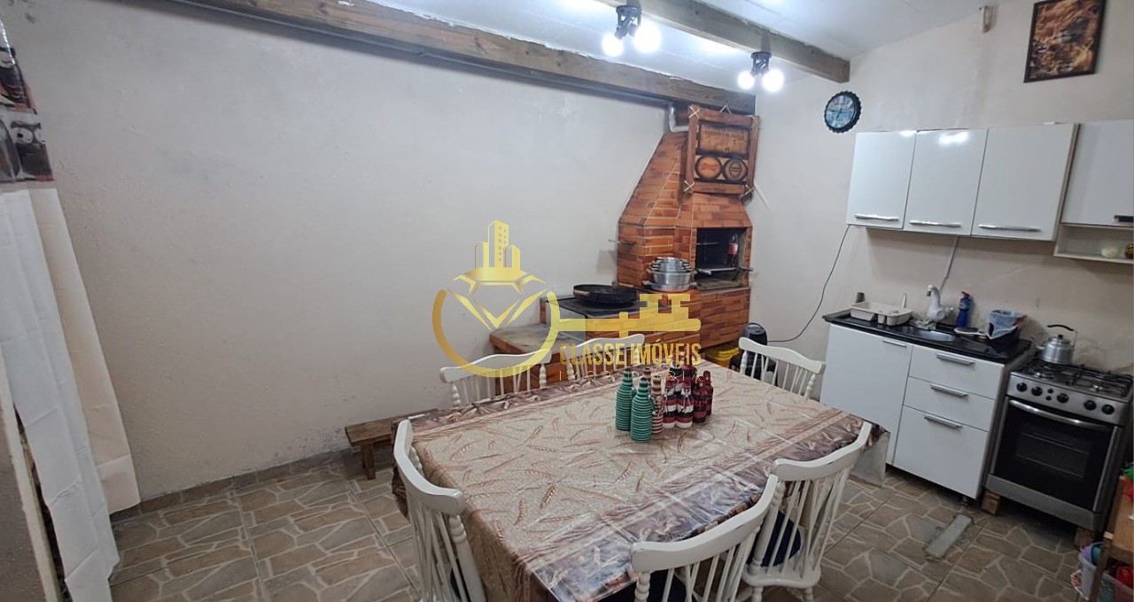 Oportunidade: Geminado à venda em Itajaí-SC, Espinheiros! 2 quartos, 1 sala, 1 banheiro, 1 vaga de garagem. Aproveite!