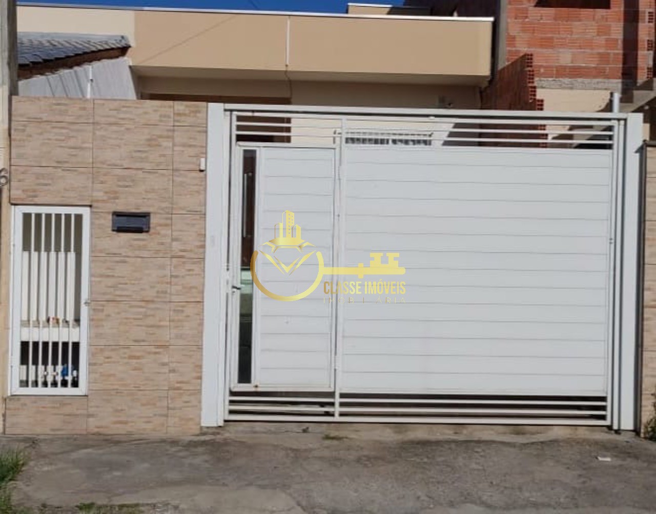 Oportunidade: Geminado à venda em Itajaí-SC, Espinheiros! 2 quartos, 1 sala, 1 banheiro, 1 vaga de garagem. Aproveite!