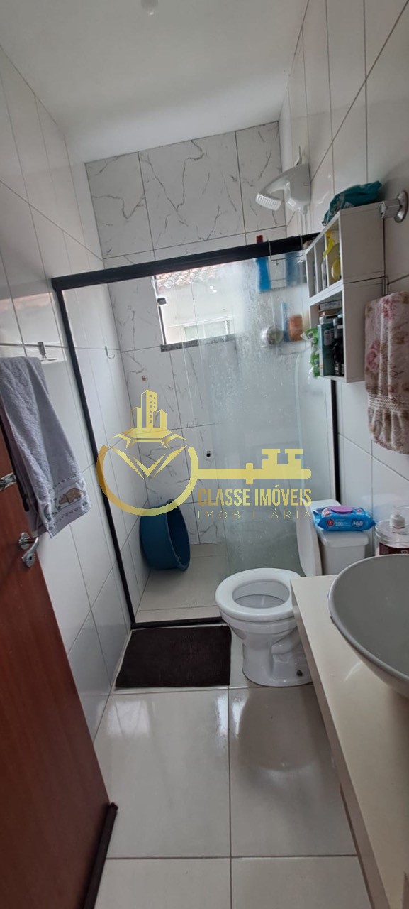Geminado à venda em Itajaí-SC, bairro Espinheiros - 2 quartos, 1 banheiro, 1 vaga, 100m² de área. Imperdível!