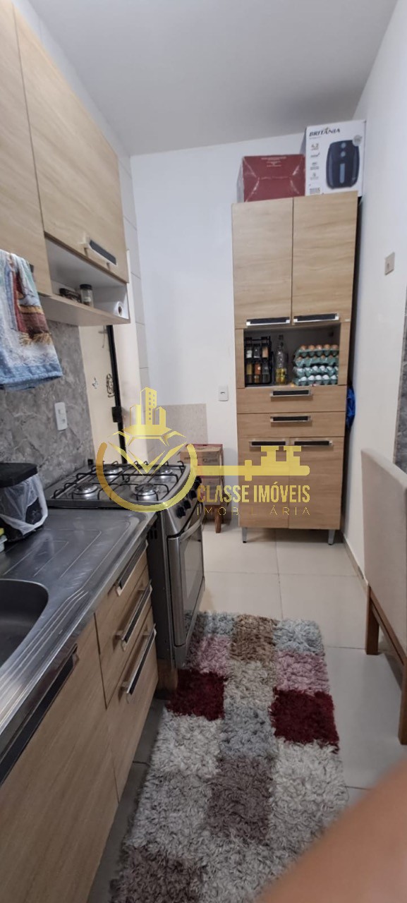 Geminado à venda em Itajaí-SC, bairro Espinheiros - 2 quartos, 1 banheiro, 1 vaga, 100m² de área. Imperdível!